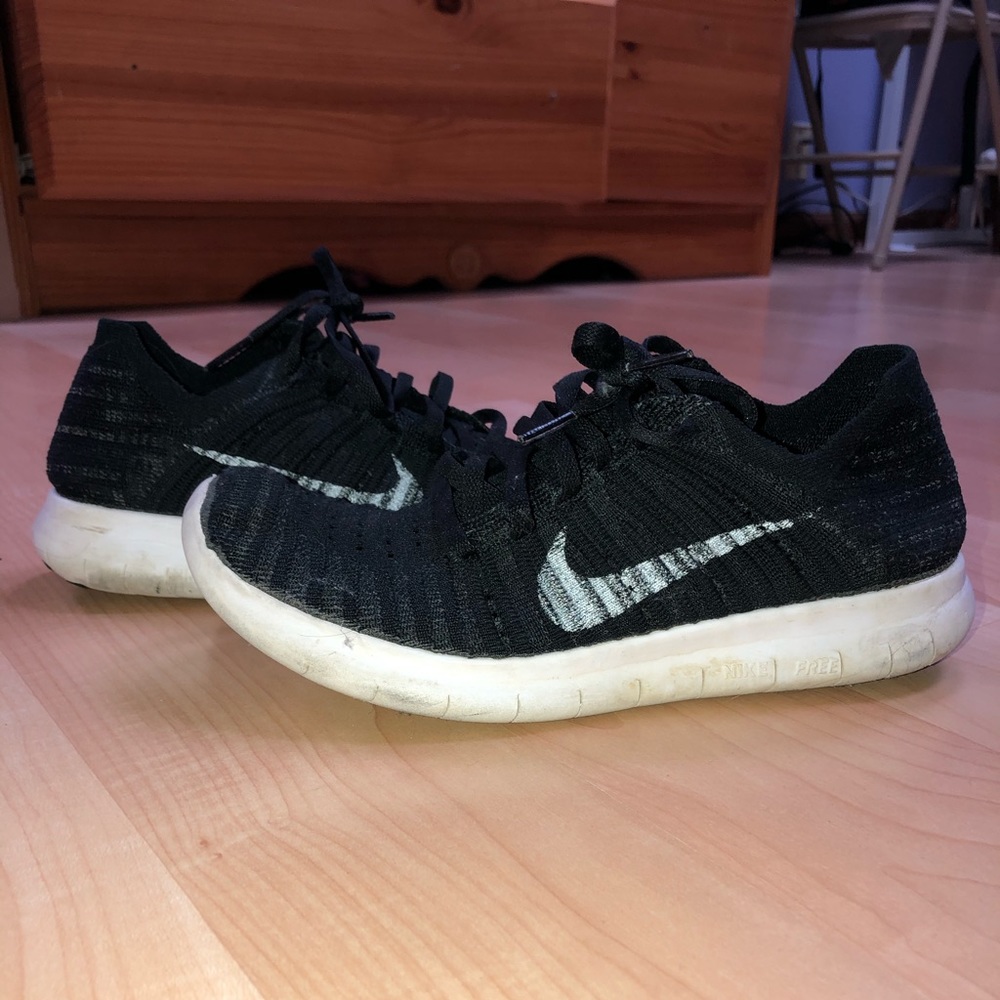 nike FlyKnits